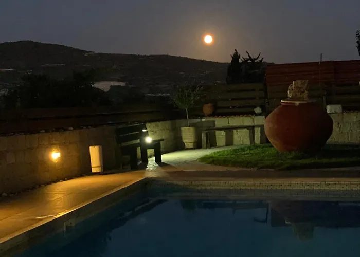 Softades Όμοδος