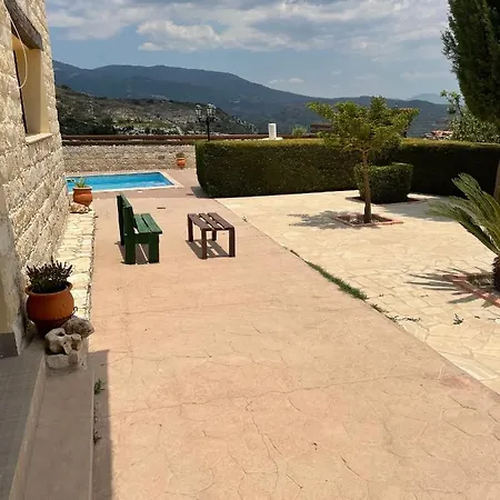 Villa Softades Omodos