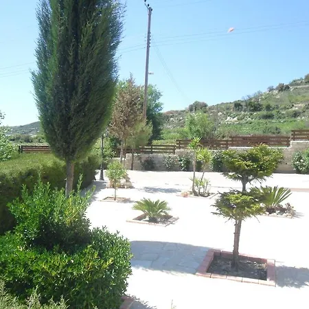 Villa Softades Omodos