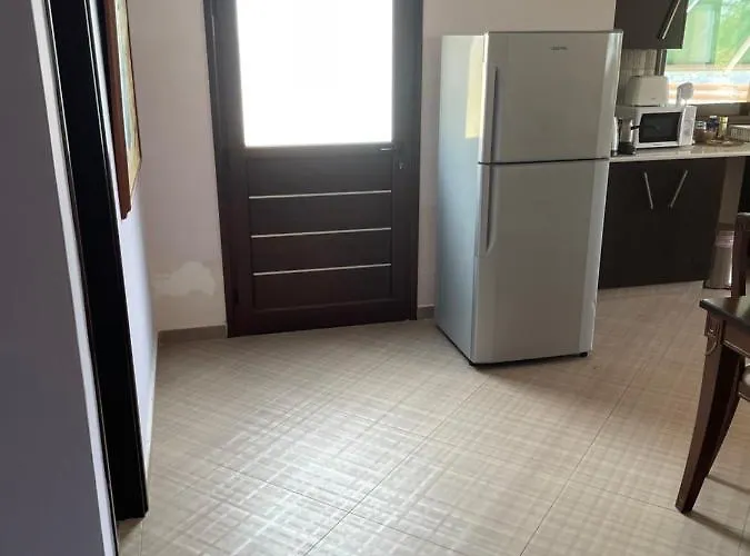 Softades * Όμοδος