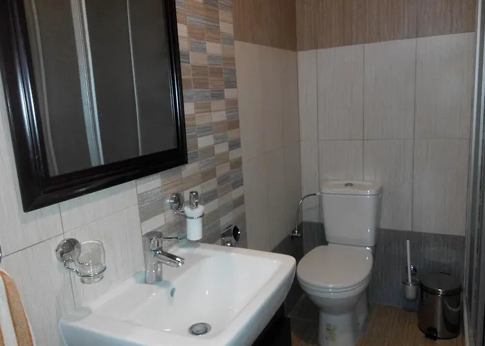 Softades * Όμοδος